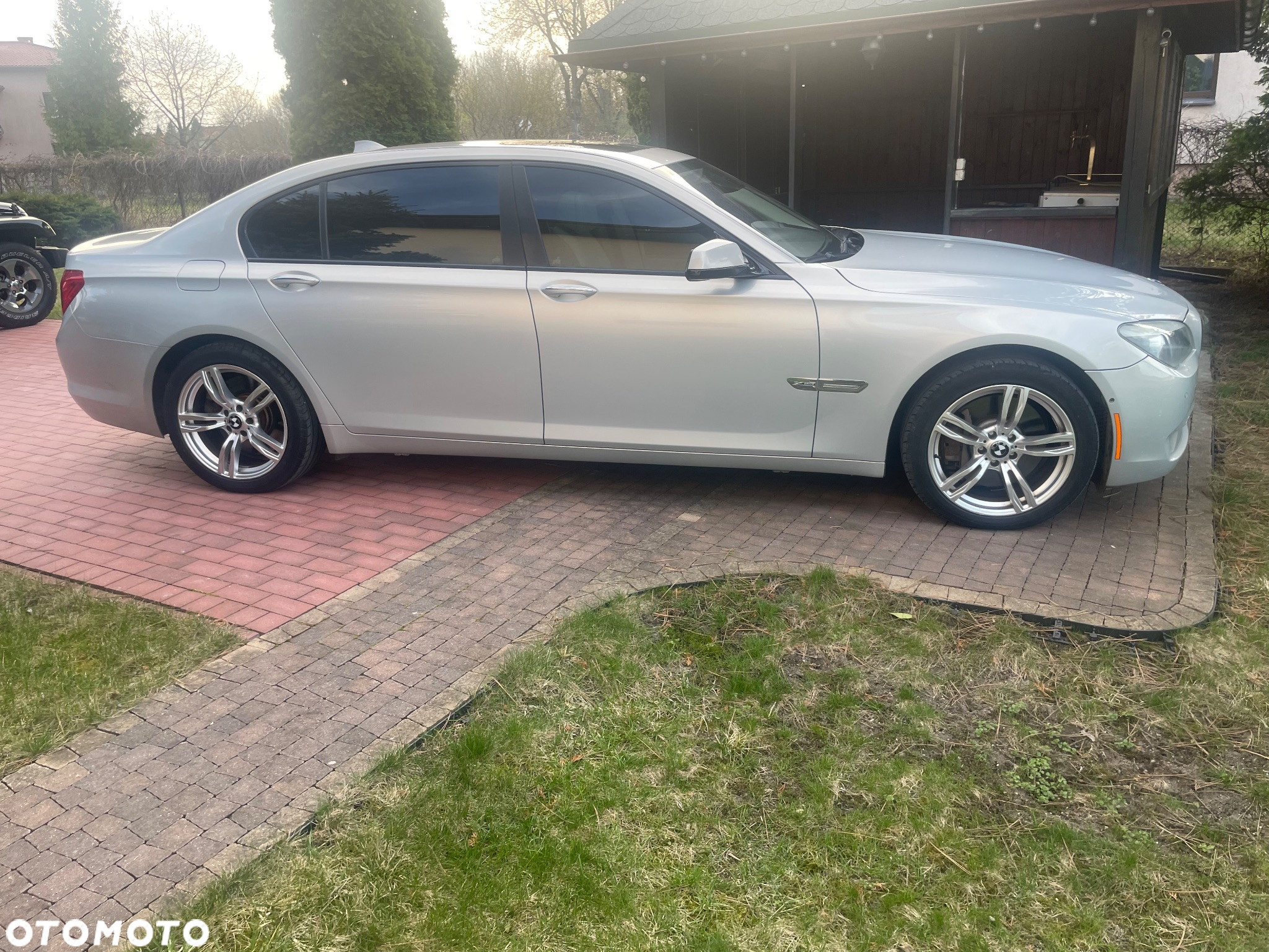 BMW Seria 7 750i L xDrive - 9