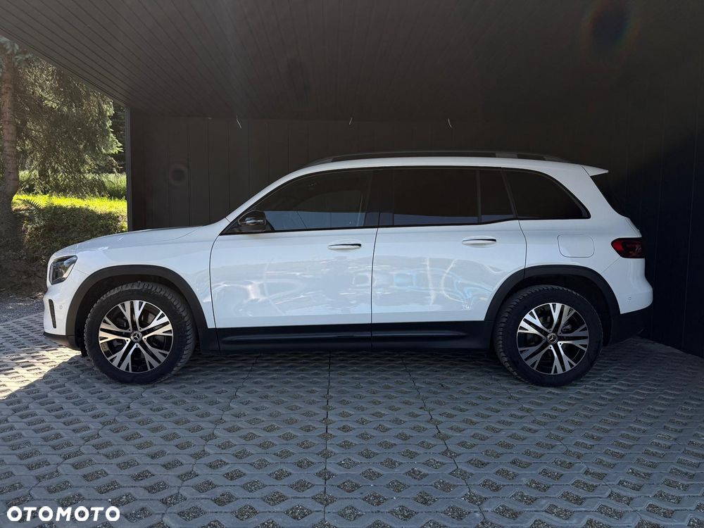 Mercedes-Benz GLB 200 d 4-Matic 8G-DCT - 5