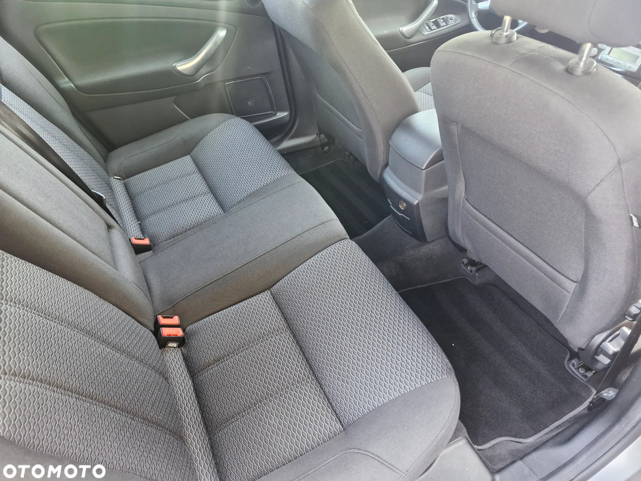 Ford Mondeo 2.0 FF Titanium - 27