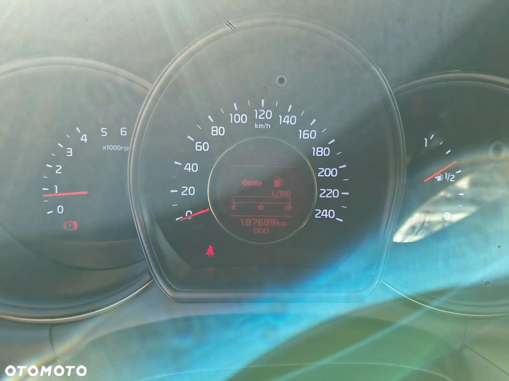 Kia Ceed 1.6 CRDi M - 12