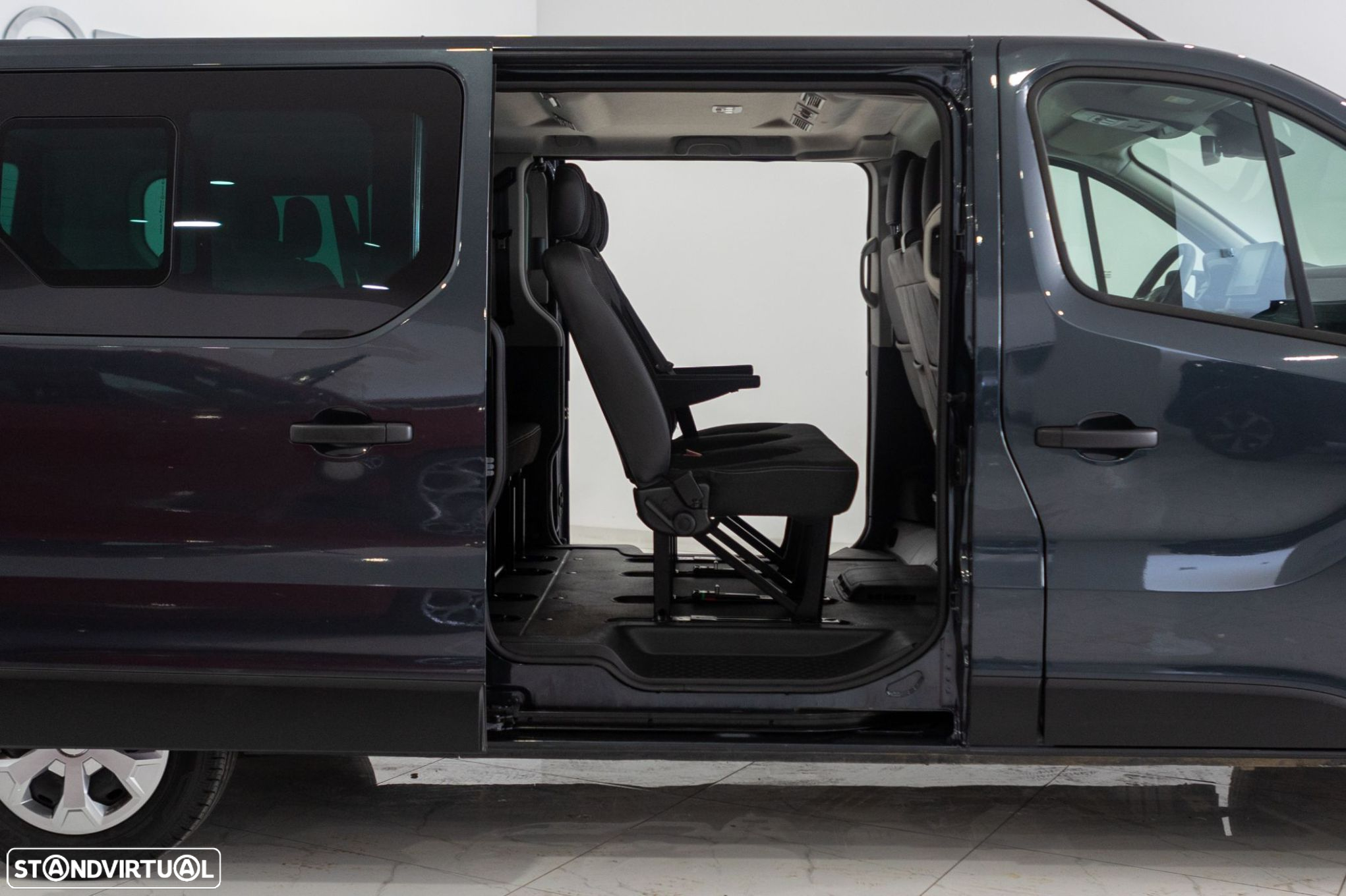 Renault Trafic - 11
