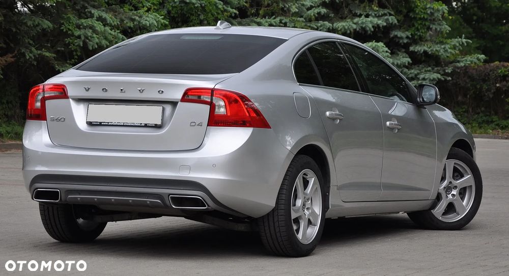Volvo S60 D4 R-Design Summum - 16