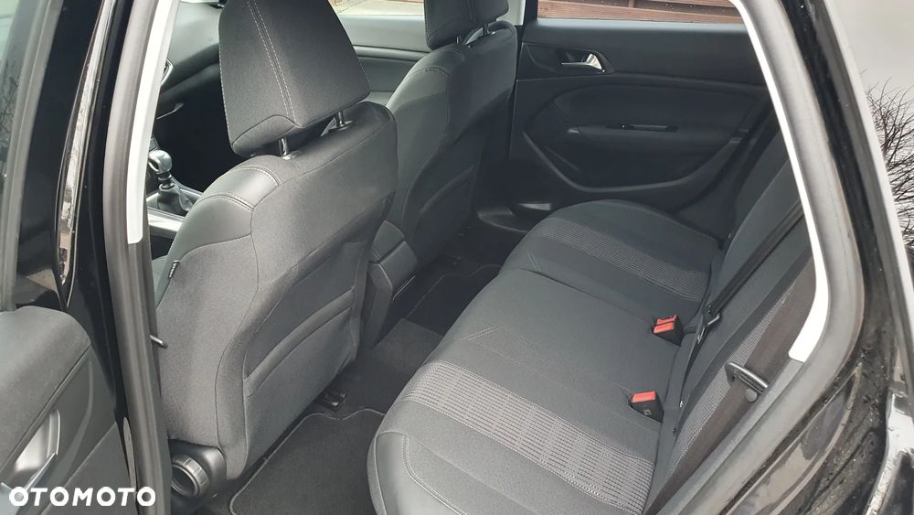Peugeot 308 1.5 BlueHDi Allure Pack S&S - 11