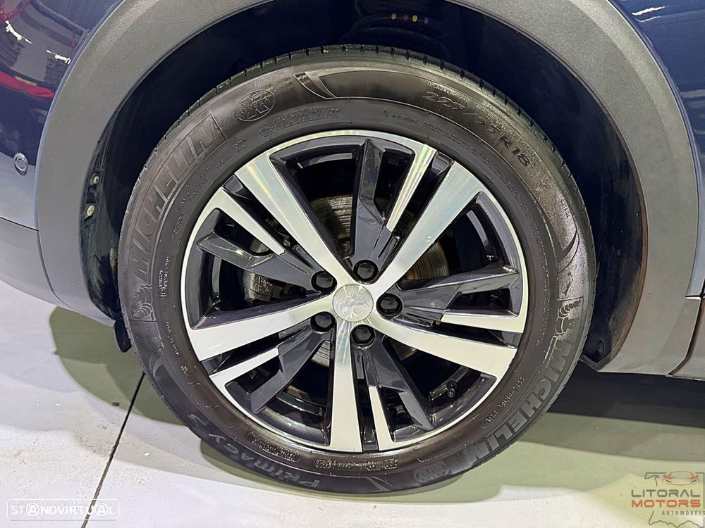 Peugeot 5008 1.2 PureTech Allure Pack EAT8 - 13