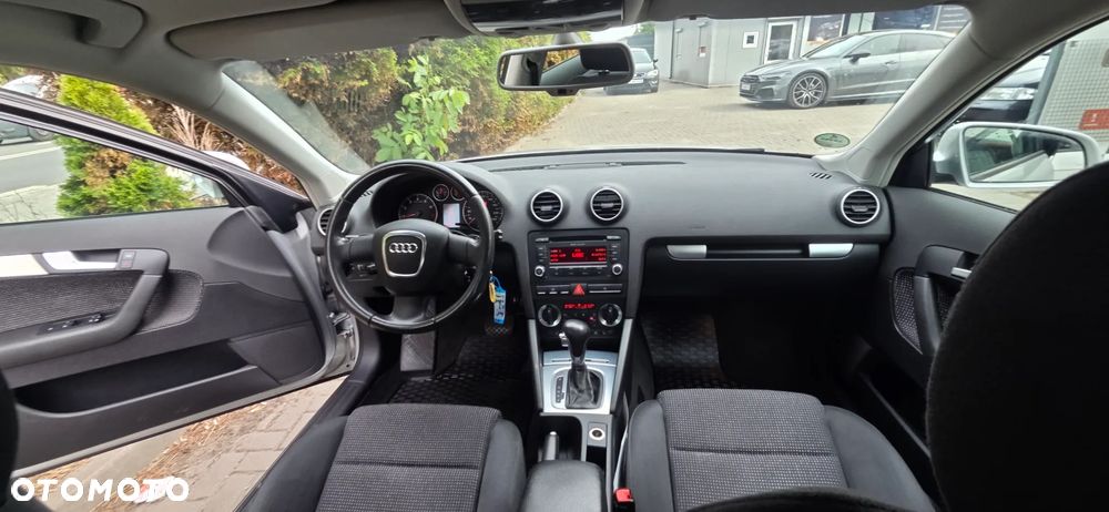 Audi A3 Sportback 1.8 TFSI Attraction S tronic - 33