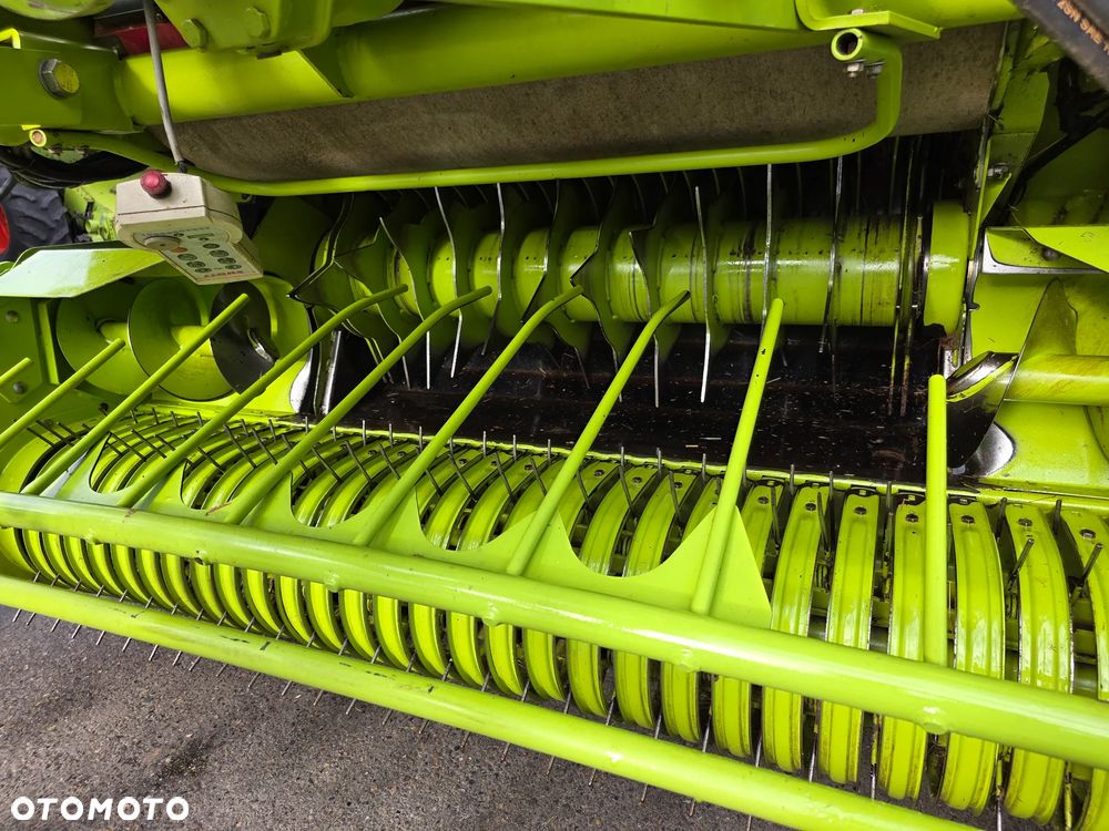 Claas Variant 260 - 11