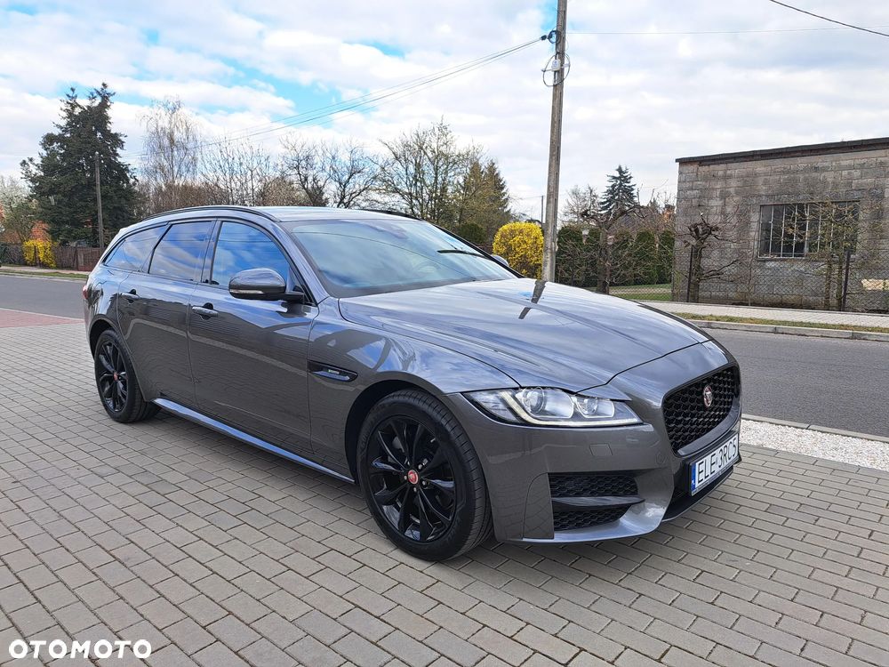 Jaguar XF P250 R-Dynamic SE - 2