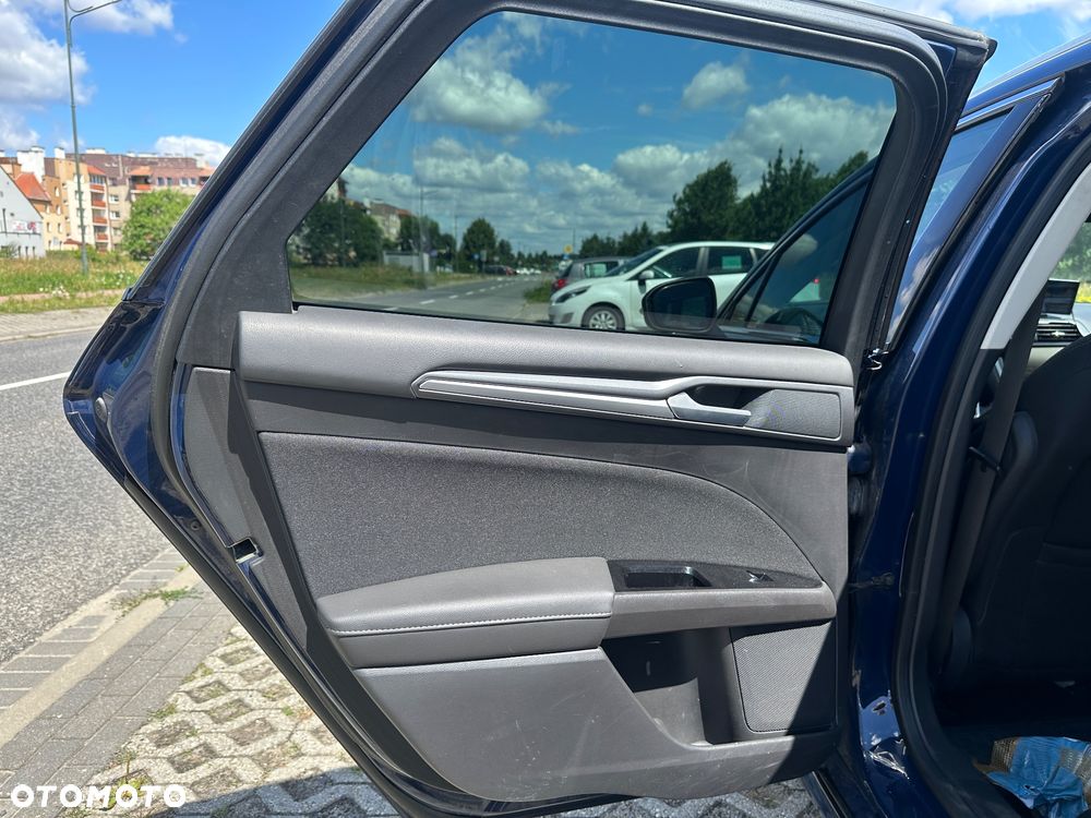Ford Mondeo 2.0 TDCi Titanium PowerShift - 23