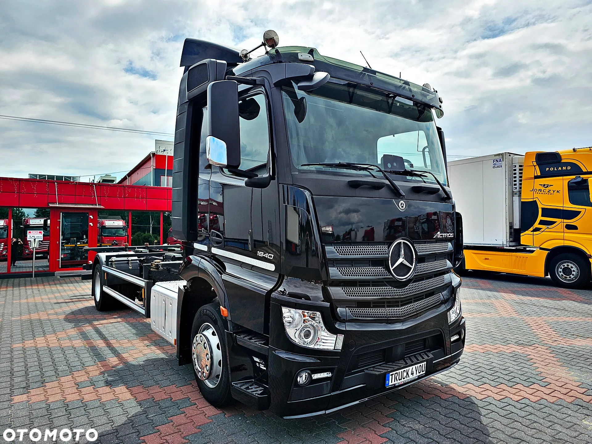 Mercedes-Benz Actros 1840 / 86 000 km / 6 osobowy / Brygadówka / Do zabudowy / BDF - 2