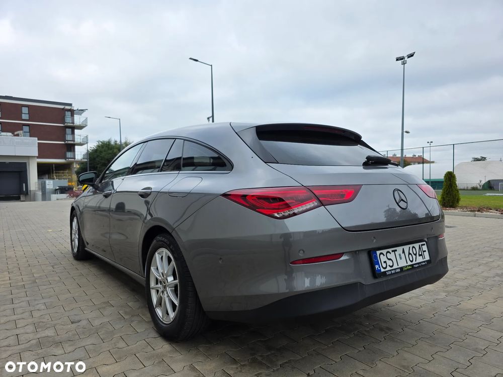 Mercedes-Benz CLA 180 d Shooting Brake 7G-DCT - 3