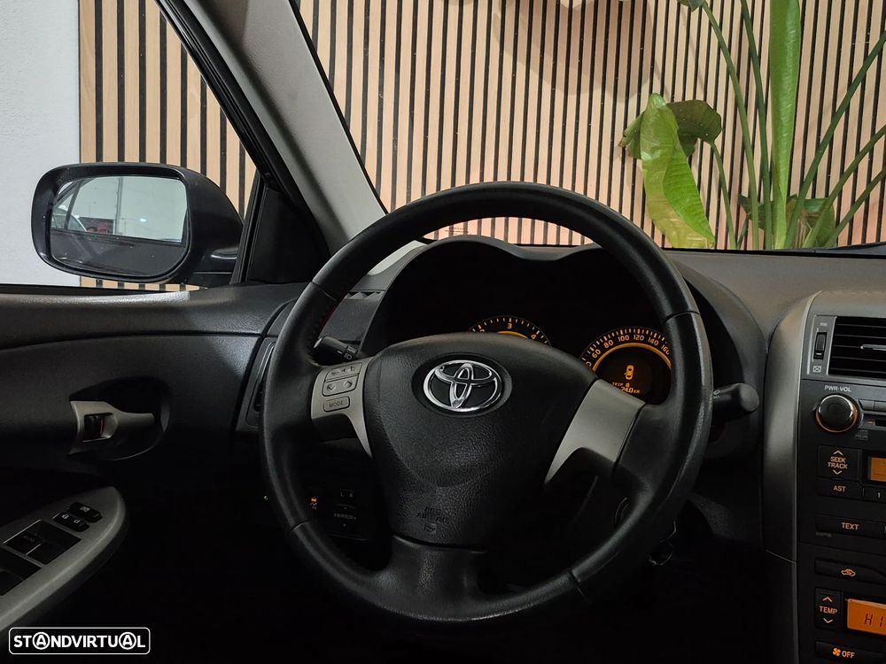 Toyota Corolla 1.4 D-4D Sol - 9