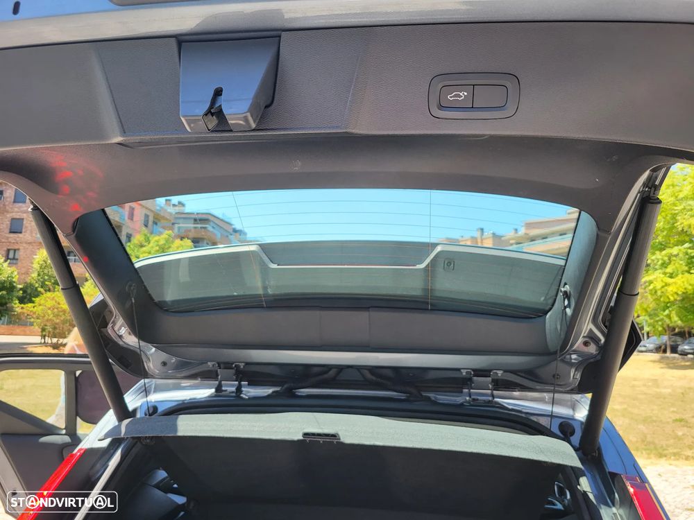 Volvo XC 40 1.5 T3 Tech Edition - 29