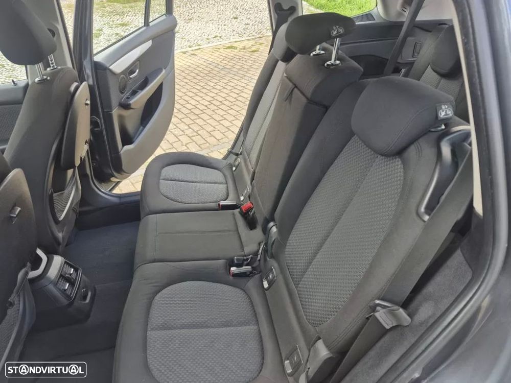 BMW 216 Gran Tourer d 7L - 11