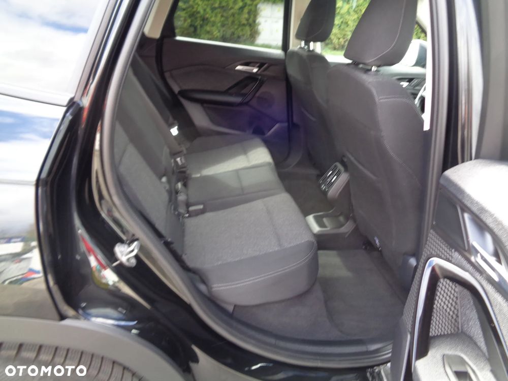 BMW iX1 eDrive20 xLine - 12