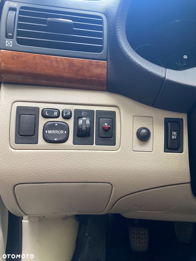 Toyota Avensis 2.0 D-4D Luna - 13