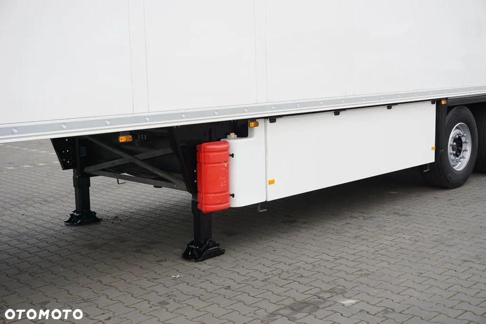 Schmitz Cargobull CHŁODNIA / CARRIER 1950 / MULTITEMPERATURA / OŚ PODNOSZONA - 16