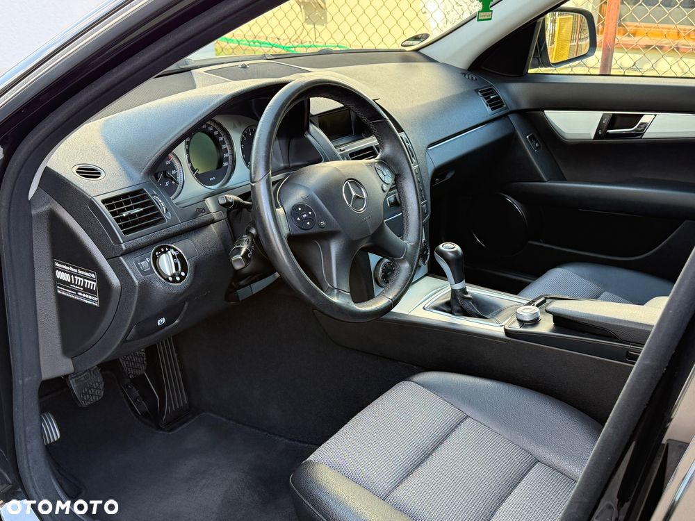 Mercedes-Benz Klasa C 180 Kompressor - 24