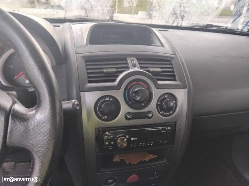 Renault Mégane Break 1.5 dCi C Dynamique — fotografia 7
