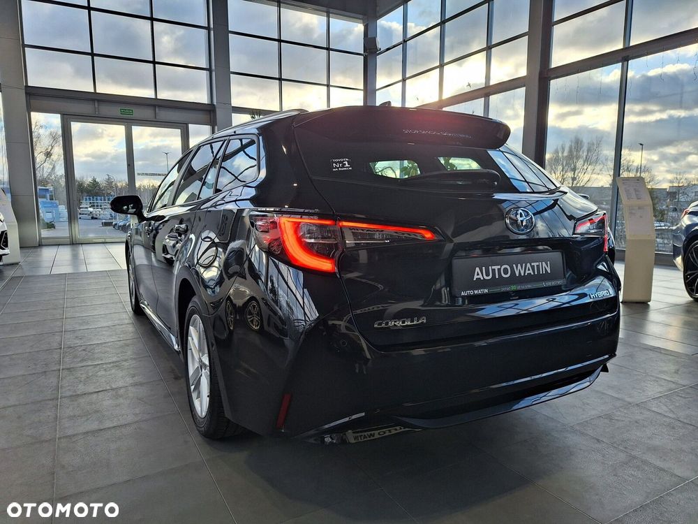 Toyota Corolla 2.0 Hybrid Comfort - 3