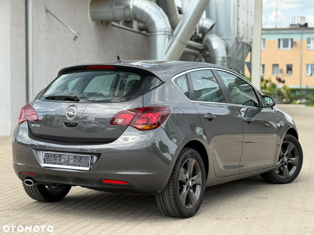 Opel Astra 2.0 CDTI DPF Automatik Cosmo - 10