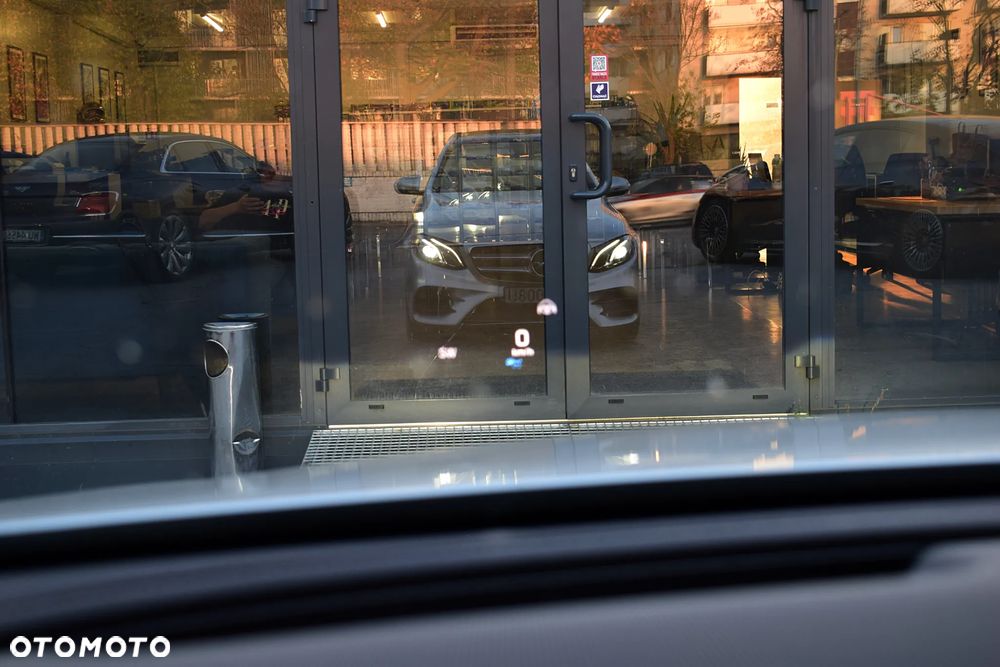 Mercedes-Benz Klasa E 400 d 4-Matic 9G-TRONIC - 22