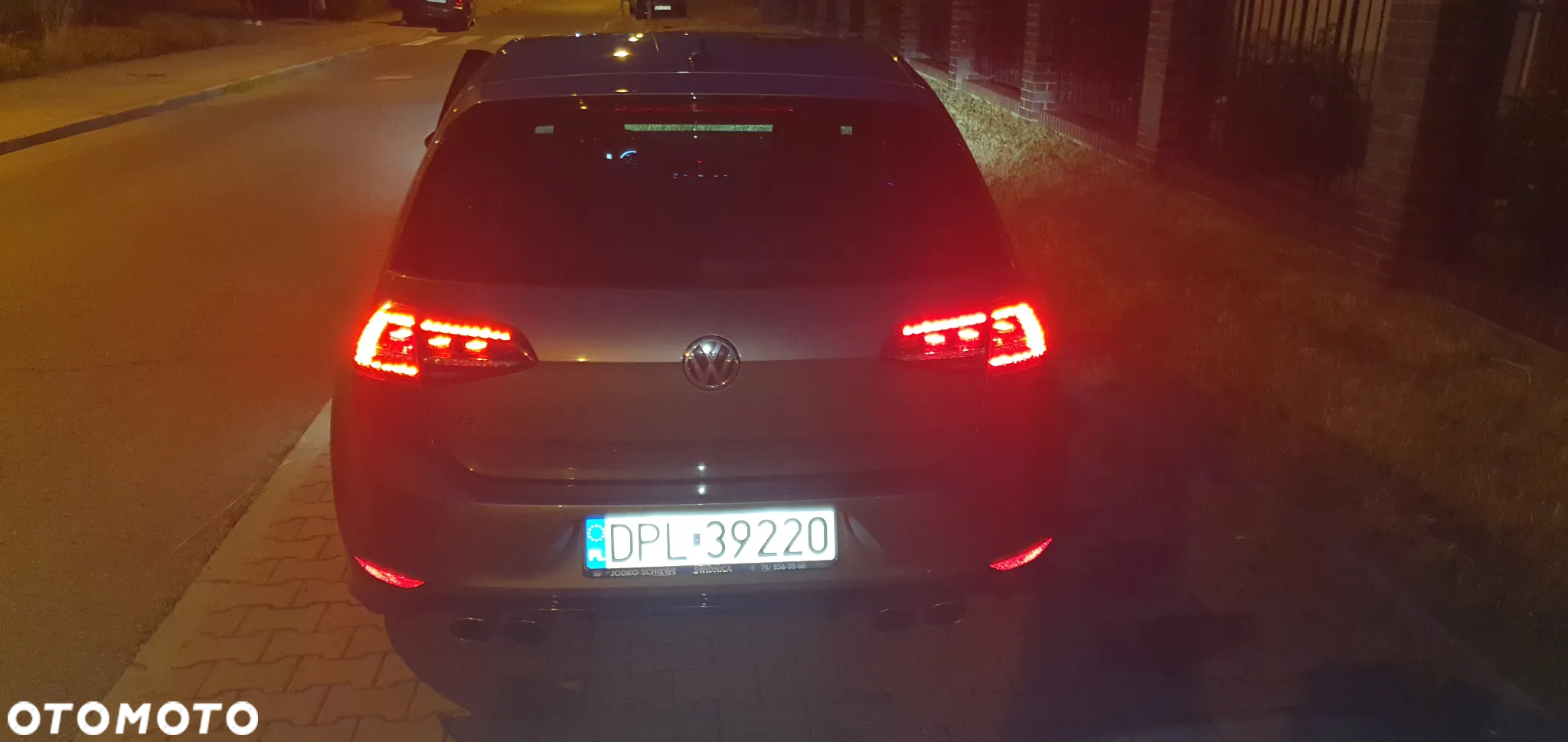 Volkswagen Golf VII 2.0 TSI BMT 4Mot R DSG - 17
