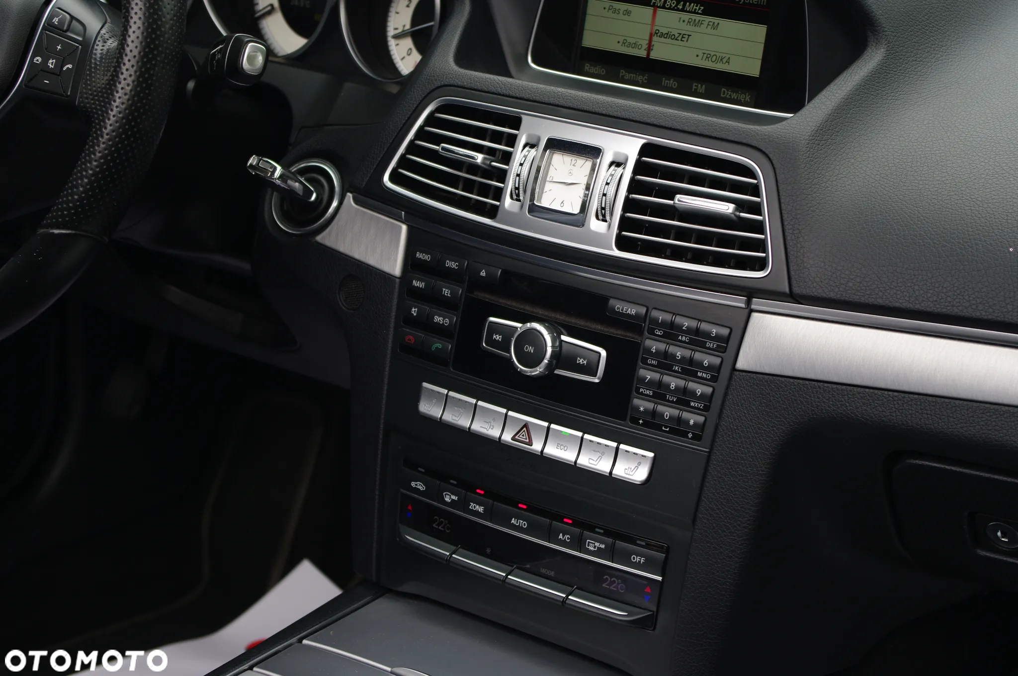 Mercedes-Benz Klasa E 250 Cabrio 7G-TRONIC Sport Edition - 21