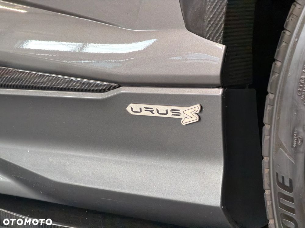 Lamborghini Urus - 40