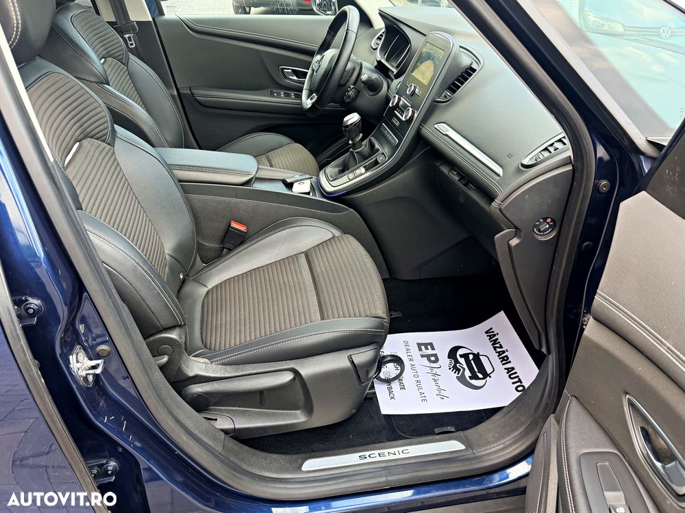 Renault Grand Scenic - 15