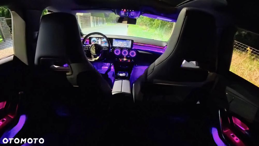 Mercedes-Benz CLA 200 AMG Line 7G-DCT - 24