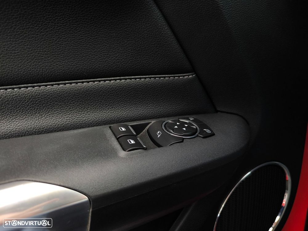 Ford Mustang 2.3i EcoBoost - 24