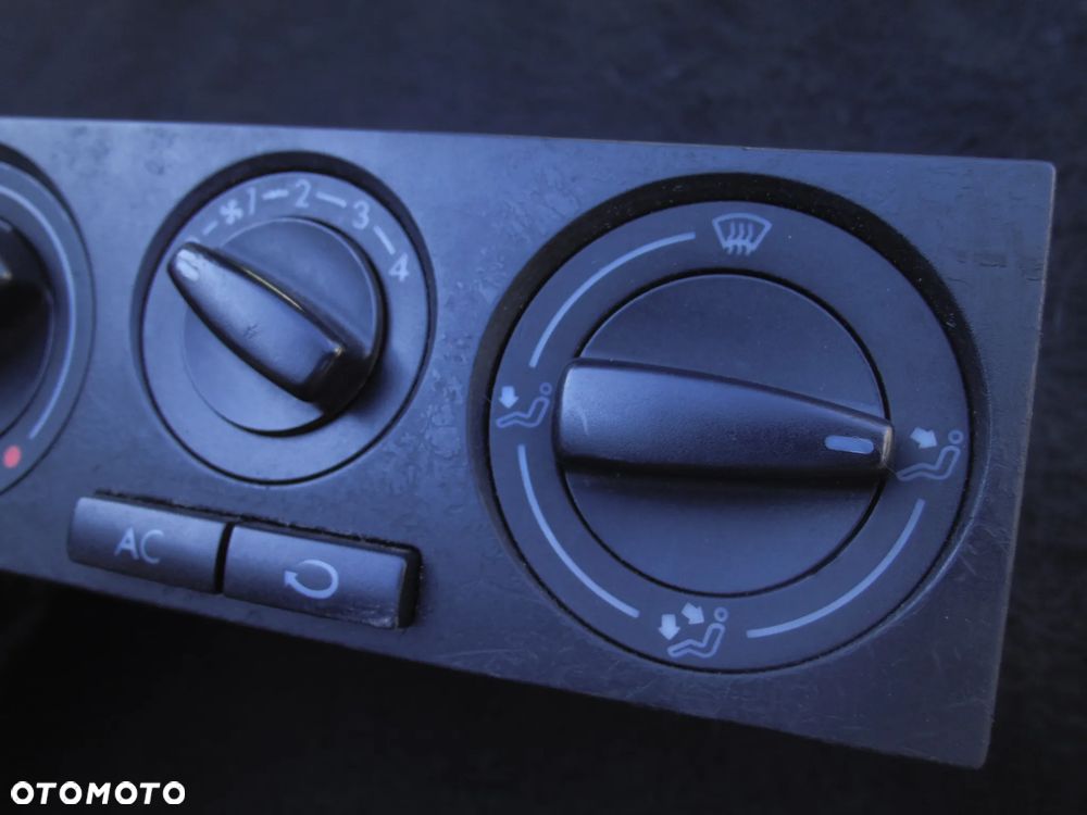 VW GOLF IV PANEL STEROWANIA KLIMATYZACJI NAWIEWU VOLKSWAGEN WTYCZKI INSTALACJA - 5