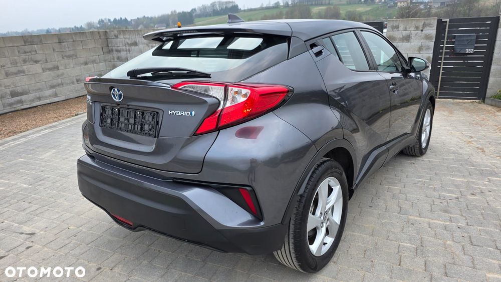 Toyota C-HR - 4