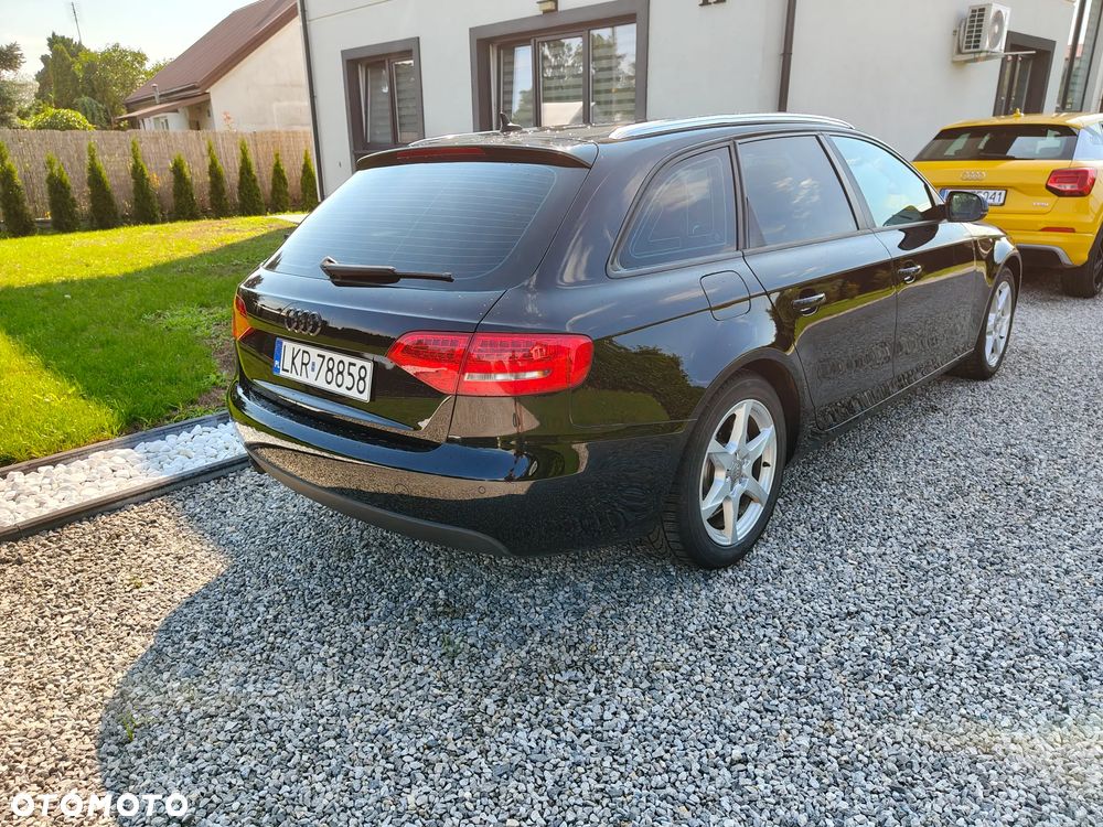 Audi A4 Avant 2011 photo 4