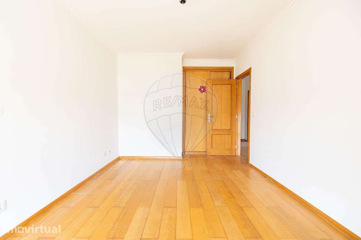 Apartamento T4 para venda - Grande imagem: 3/32