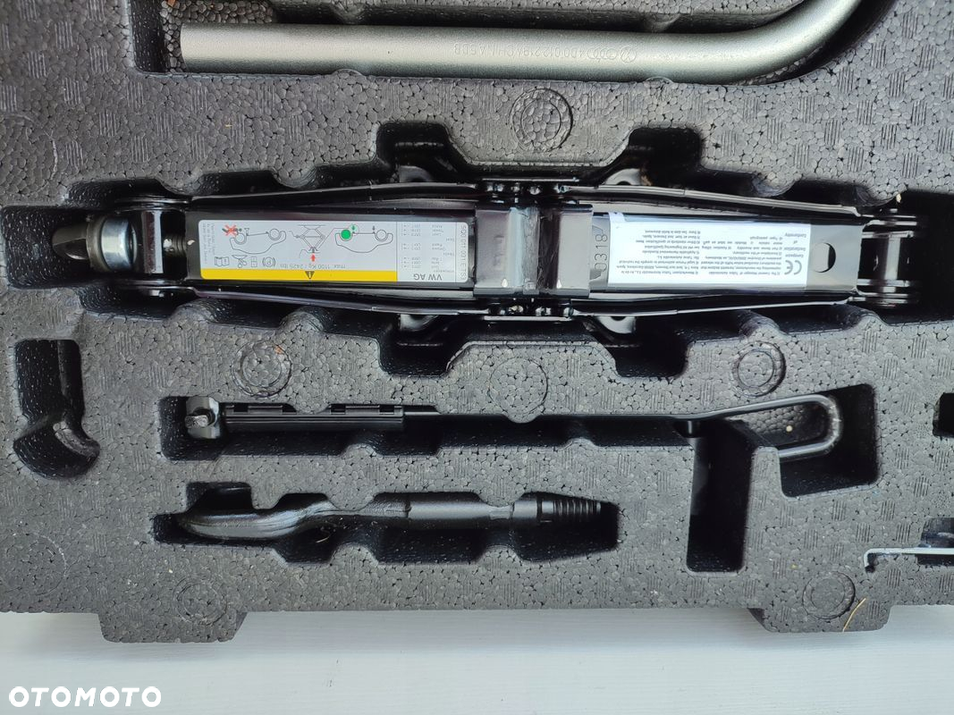Lewarek ucho klucz zestaw SEAT LEON III LIFT KOMBI ORYGINAŁ 5Q0011031E - 3