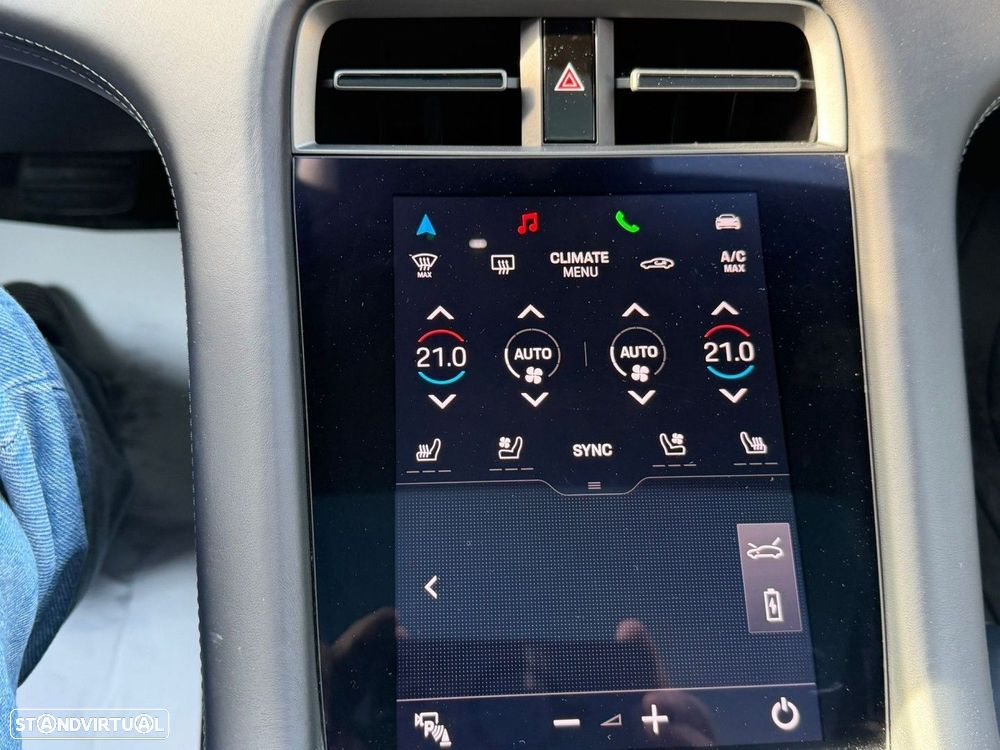 Porsche Taycan 4S - 12