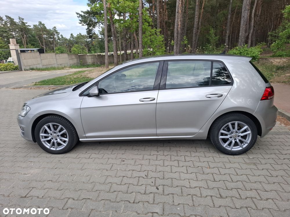 Volkswagen Golf 1.6 TDI BlueMotion Technology Comfortline - 12