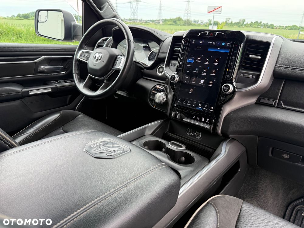 Dodge RAM - 23