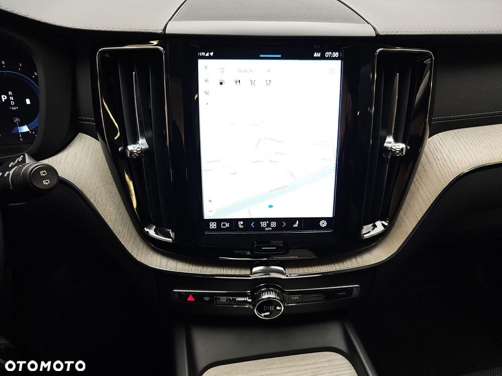 Volvo XC 60 B5 B AWD Inscription - 16