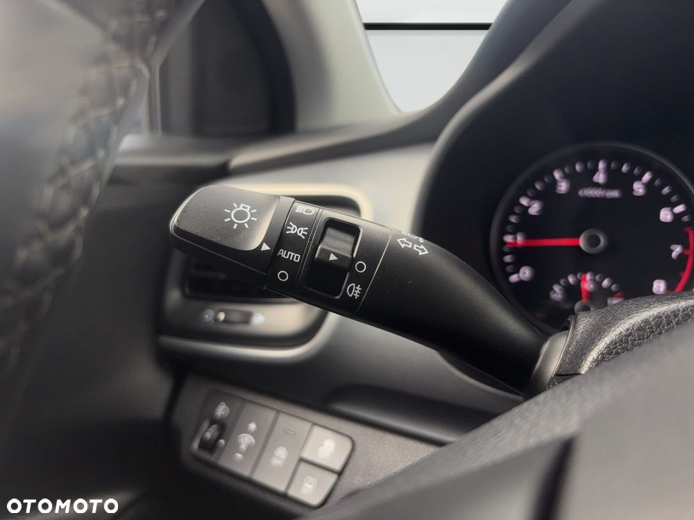 Kia Stonic - 26