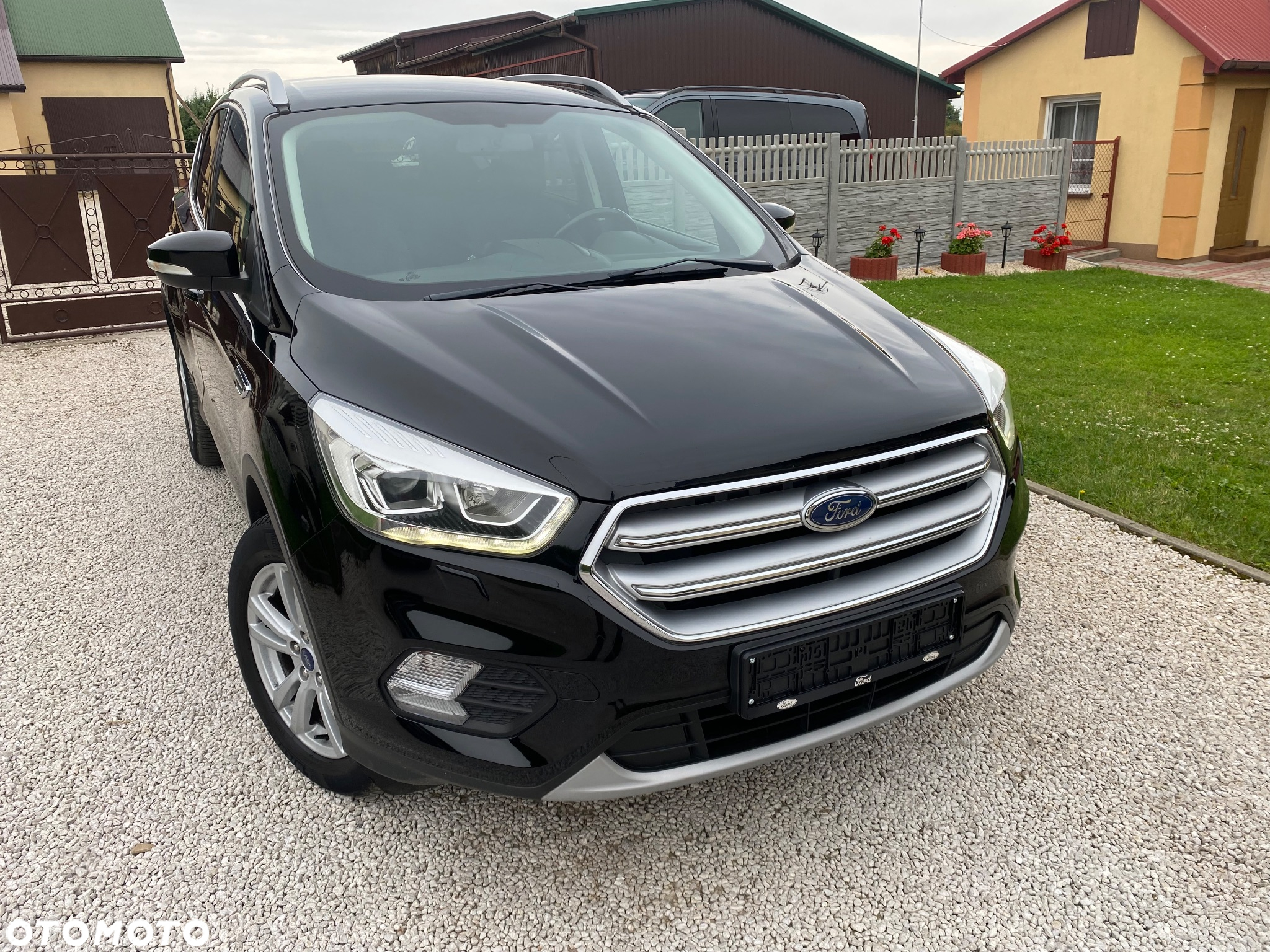 Ford Kuga 1.5 EcoBoost 2x4 Titanium - 5