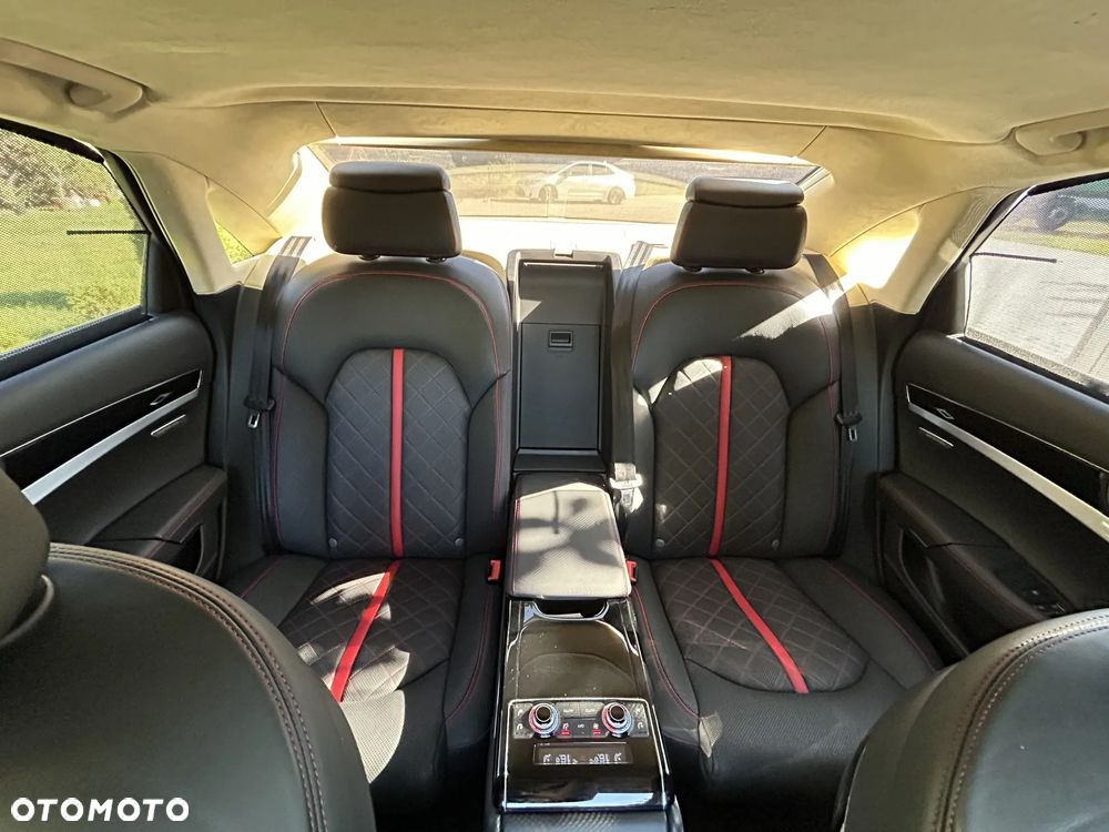 Audi A8 - 25