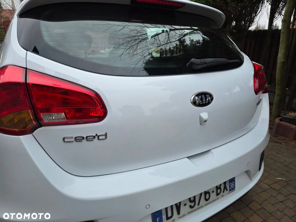 Kia Ceed 1.6 CRDi L Business Line DCT - 10