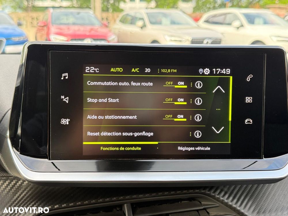 Peugeot 2008 1.2 L PureTech STT EAT8 GT Line - 14