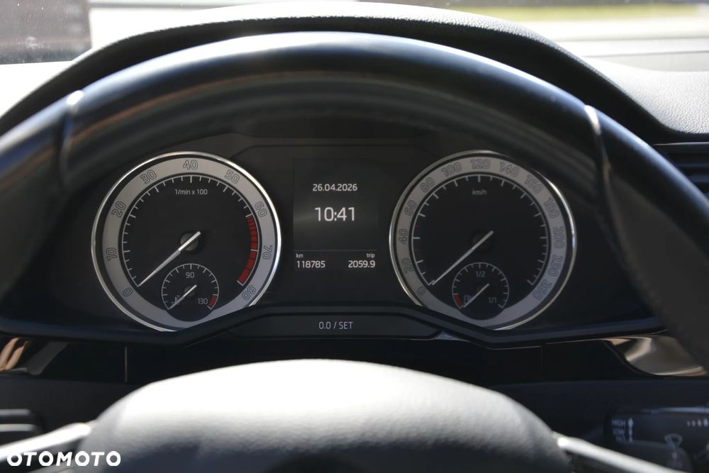 Skoda Superb 2.0 TSI 4x4 L&K DSG - 19