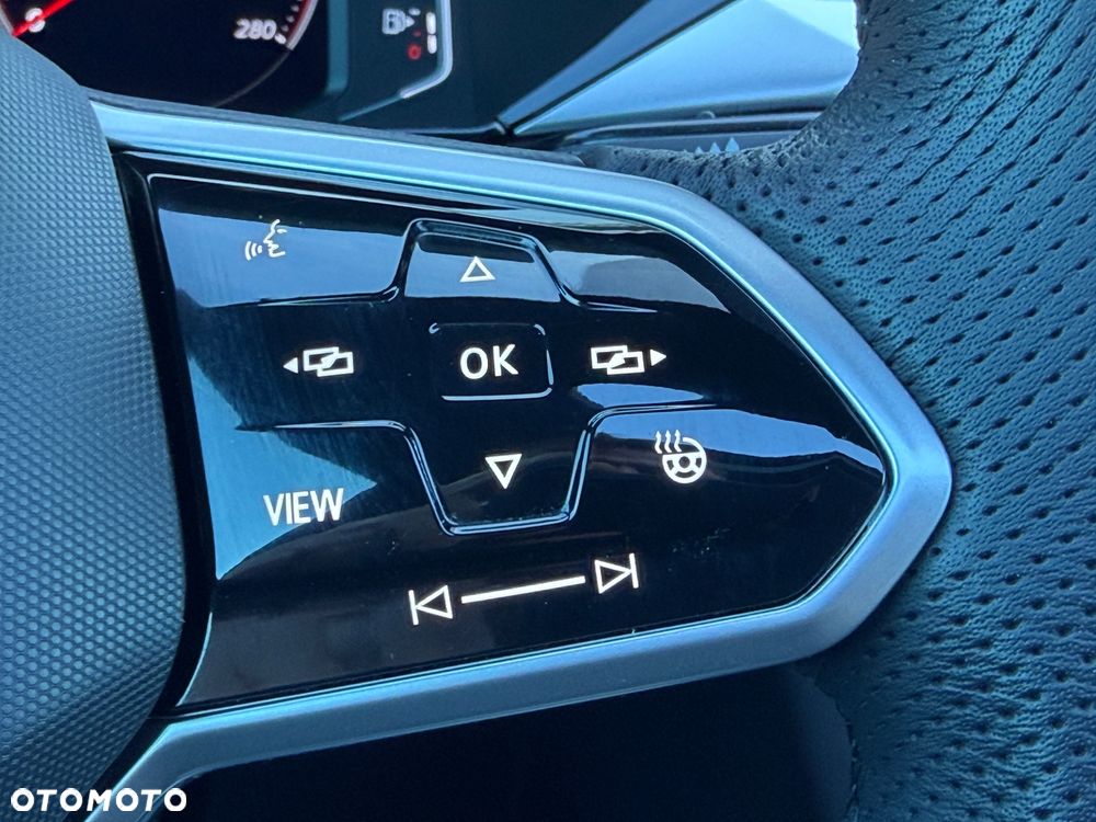 Volkswagen Arteon 2.0 TDI SCR 4Motion DSG R-Line - 24