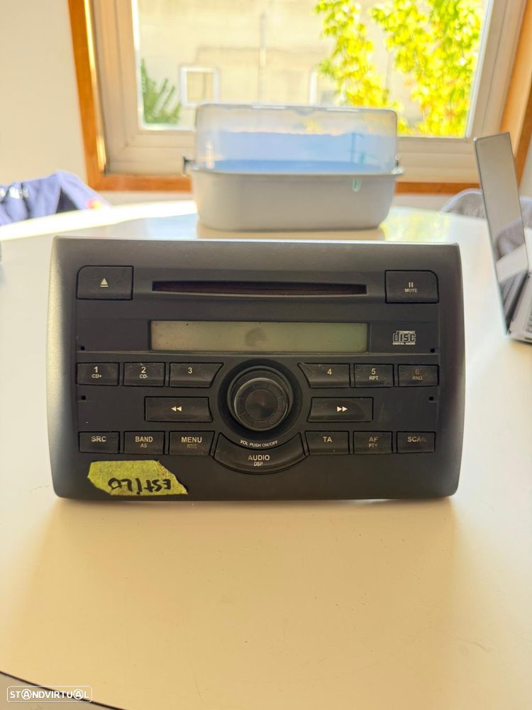 Auto Rádio Fiat Stilo - 1