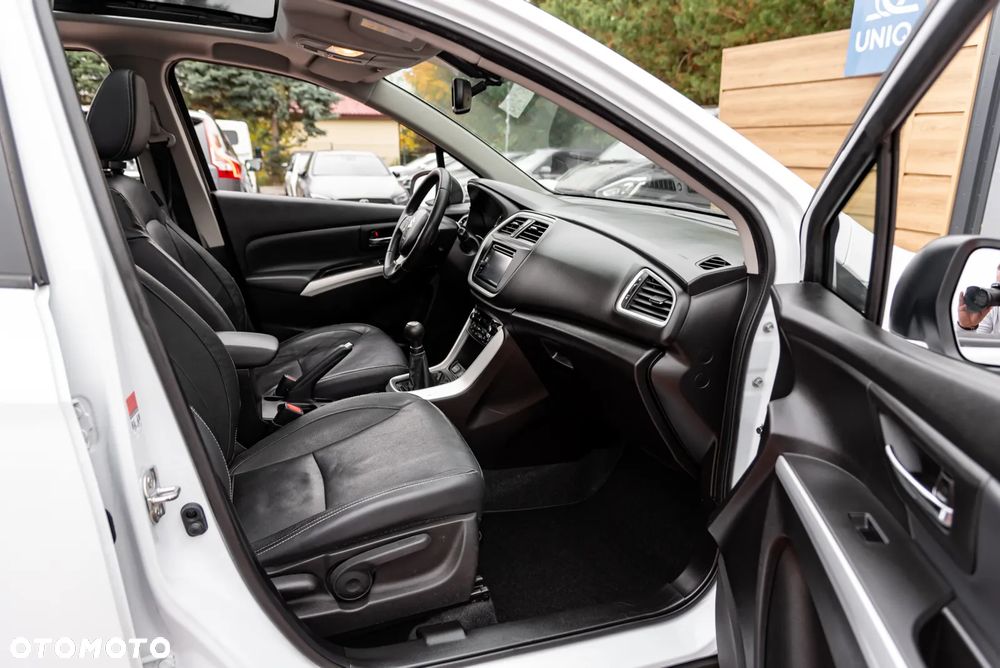 Suzuki SX4 S-Cross 1.6 VVT 4x4 limited+ - 26