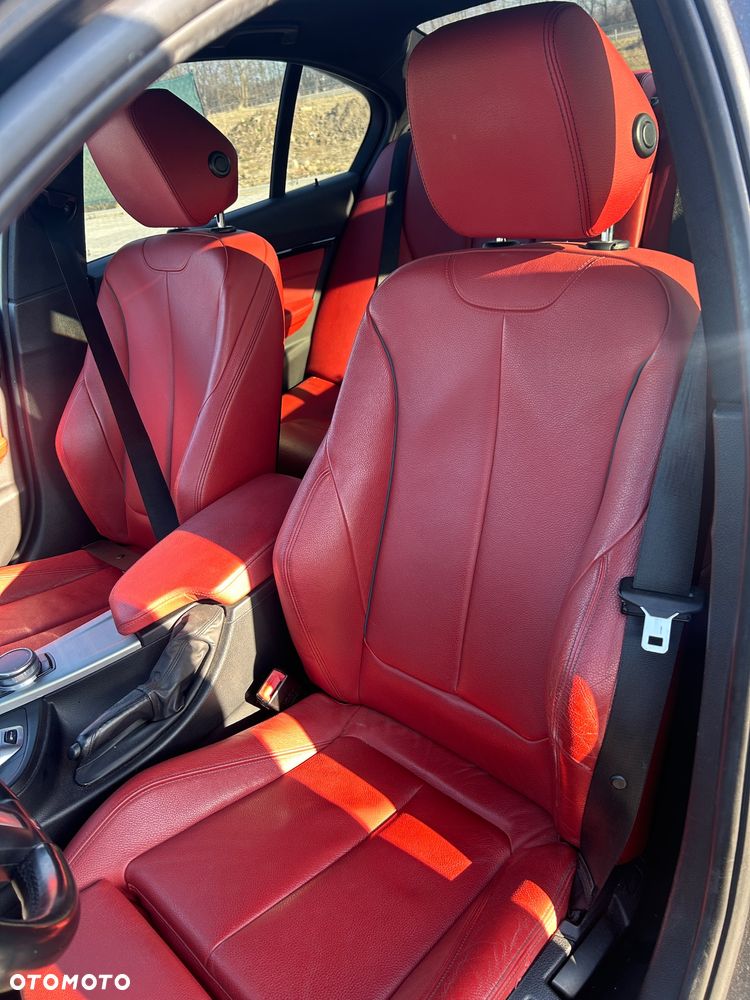 BMW Seria 3 330e iPerformance M Sport Shadow - 21